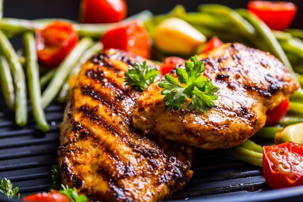 نکات خرید سینه مرغ برای گریل و کباب