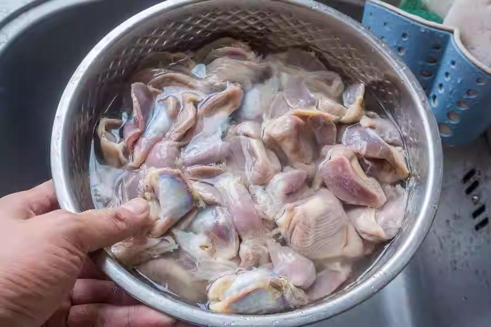 طرز تمیز کردن سنگدان مرغ